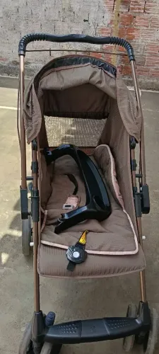 Carrinho de bebê unissex