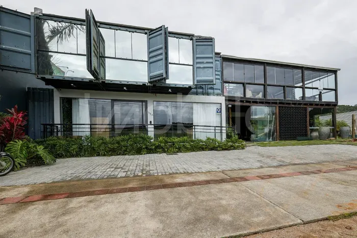 Sala comercial em Balneário Camboriú com 650 m² privativos
