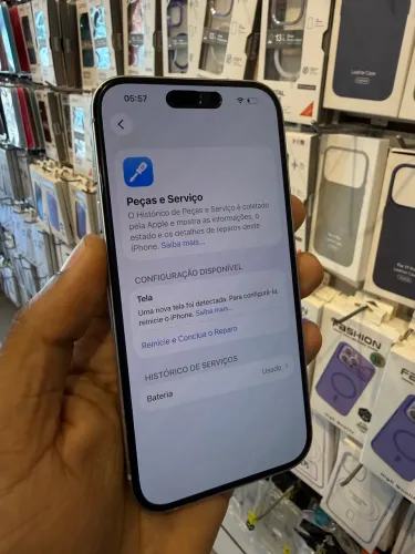 iPhone 15 azul