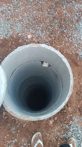 Tubulões. Cisterna fossa escavação 