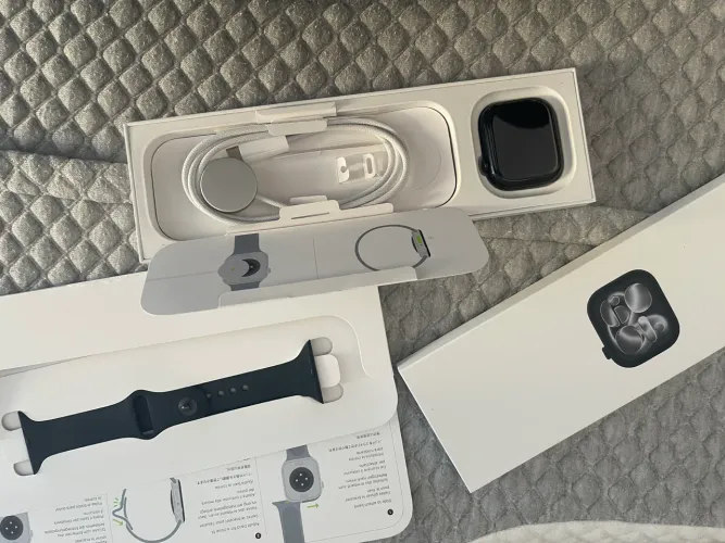 Apple Watch Series 11 GPS 46mm Jet Black-Pouco uso + caixa de R$4200 por R$2980