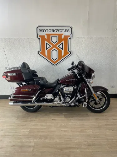 Ultra Glide Limited 2018 (APENAS 11 MIL KM)