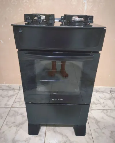 VENDO FOGÃO DE 4 BOCAS MESA DE VIDRO