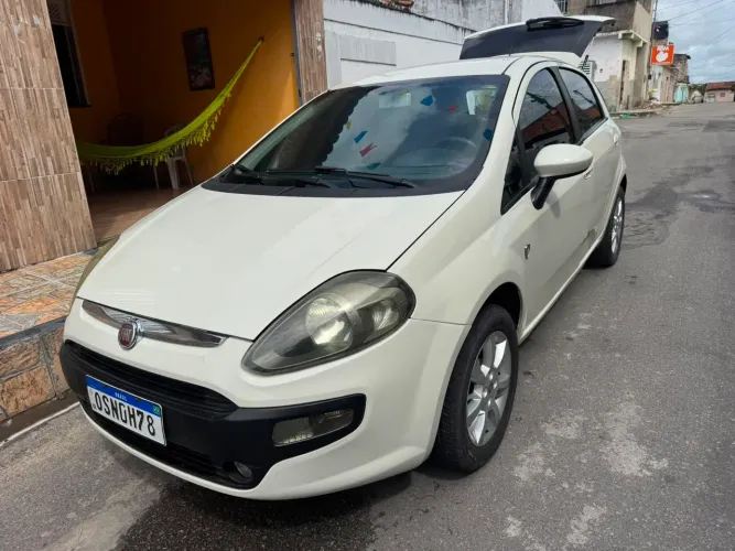 Fiat Punto Attractive Italia 1.4 F.flex 8V 5P 2014