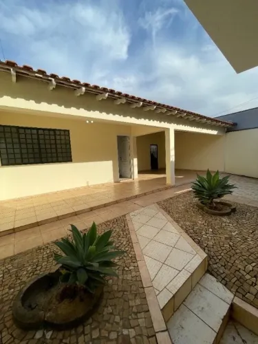 Casa com 3 dormitórios para alugar, 220 m² por R$ 2.834,75/mês - Jardim São Paulo - Rio Cl