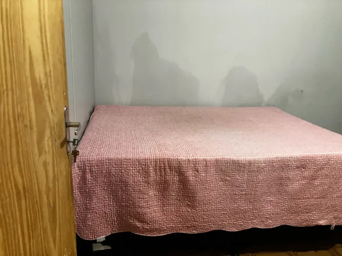Quarto mobiliado