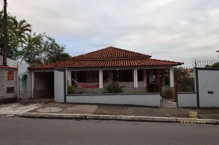 Casa à venda, Loteamento Bondarovshy, Quatis, RJ