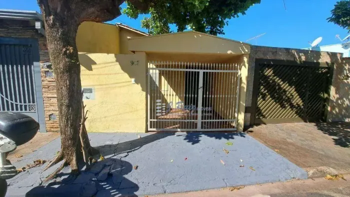 Casa com 2 dormitórios para alugar, 125 m² por R$ 945,00/mês - Campos Elíseos - Ribeirão P