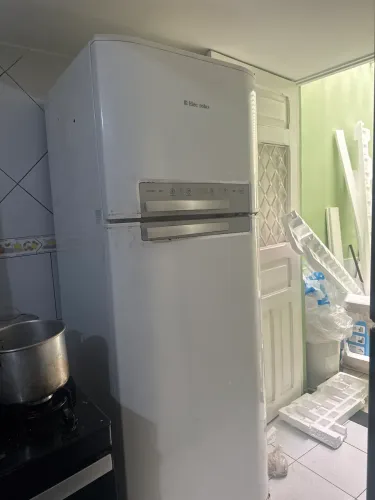 Geladeira com defeito 