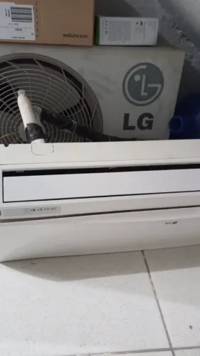 Ar condicionado LG semi-novo