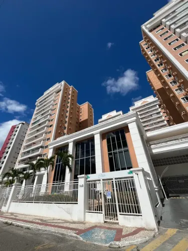 Apartamento para alugar no Condomínio Residencial Clube Jardins, bairro Grageru