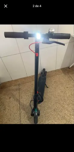 Vendo esse patinete elétrico