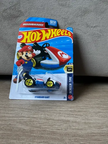 Hot Wheels Mario Kart