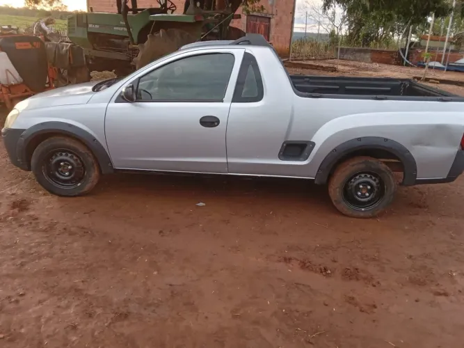 Chevrolet Montana 1.4 8V Conquest Econoflex 2P 2010