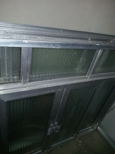 Vendo janelas de alumínio, 350 cada uma.