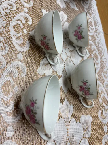 4 xícaras de chá sem pires porcelana usado
