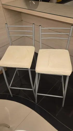 Banqueta alta com estofado e de ferro - 2 Unidades
