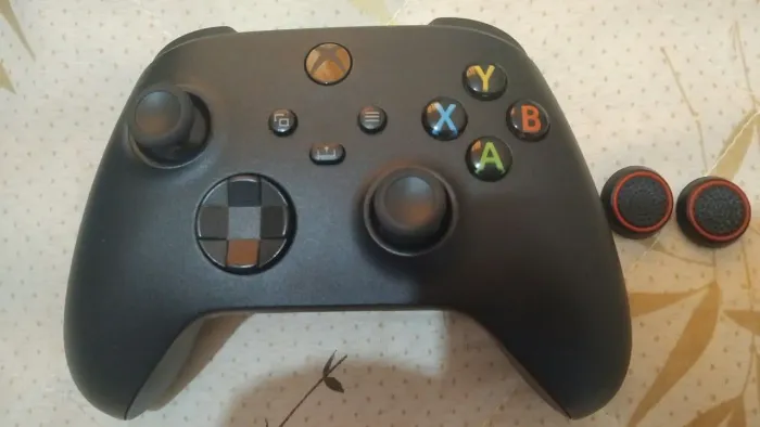 Troco controle Xbox Serie X/S por Dualsense PS5 