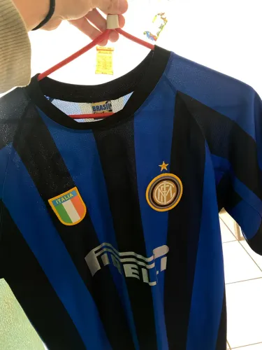 CAMISA RETRÔ INTER DE MILÃO COM O NOME E NÚMERO DE SAMUEL ETO