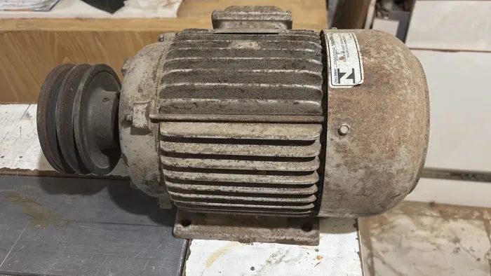 Motor elétrico Eberle 5CV Trifásico