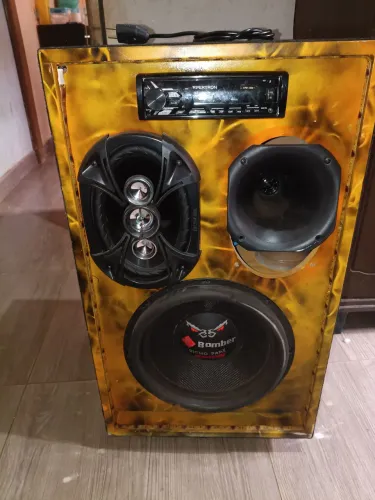 CAIXA BOB- bicho papão 800W BATE MUITO