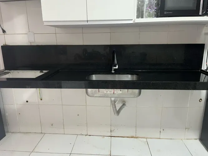 Bancada de pia mármore preto São Gabriel