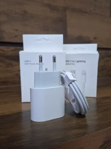Carregador de iPhone (Lightning) - NOVO