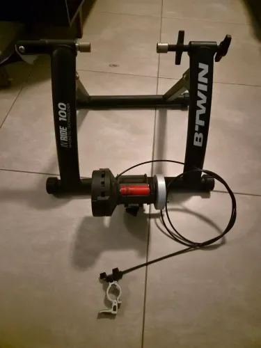 Rolo de Treino para Bike Magnético B'Twin In'Ride 100, pouco uso.