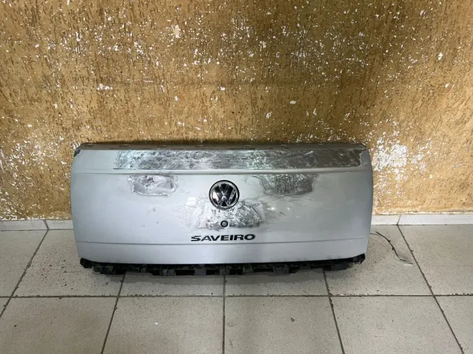 Tampa traseira Saveiro G7 / G8 2017/2018/2019/2020/2021/2022/2023/2024/2025/2026