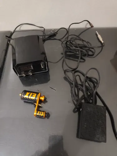 .Máquina X13 Gold, fonte , pedal, e cabo