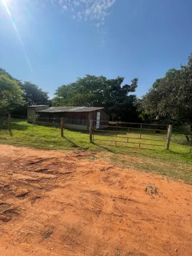 Vendo rancho na beira do rio Miranda 