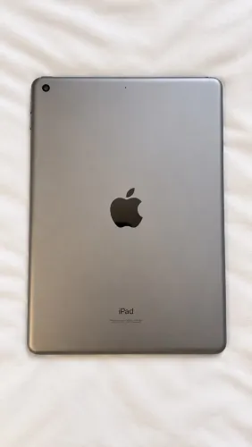iPad 9 64GB usado em ótimo estado