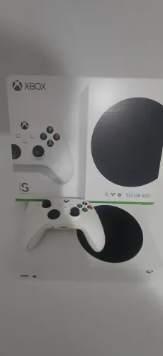 xbox series s 512GB usando