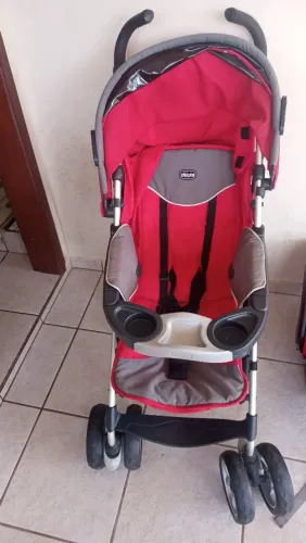 estou vendendo carrinho de bebê conforto