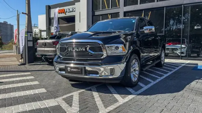 Ram 1500 Limited 5.7 CD 4X4 Aut. 2022
