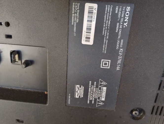 Tv Sony klv 37nl14A com defeito na imagem tela não está quebrada ZZ sou itaquera zl