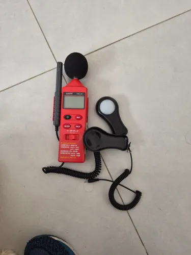 Decibelimetro/ Luximetro - INSTRUTHERM THDL 400