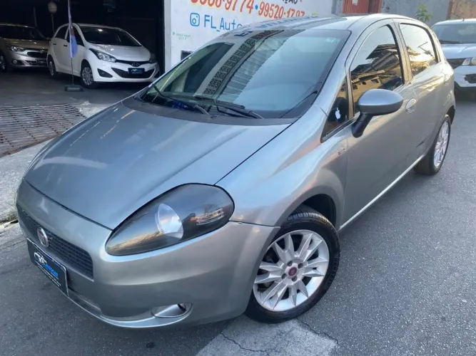 Fiat Punto Essence 1.6 Flex 16V 5P 2011