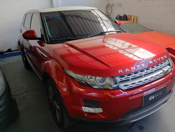 Land Rover Range Rover Evoque Prestigetech 2.2 5P Dies. 2015