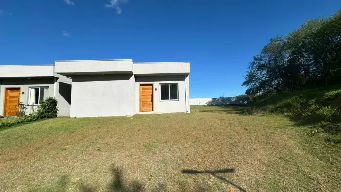 Casa à venda em Guararema - Bairro Itapema