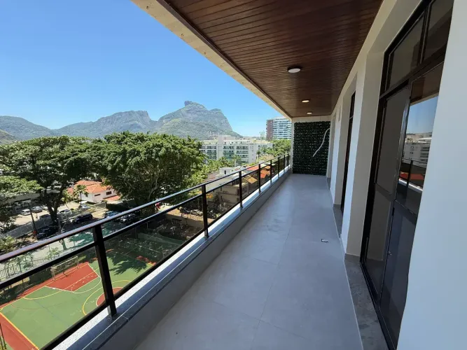 Apartamento em condomínio TOP na Barra da Tijuca - Condomínio Royal Barravai = ABM