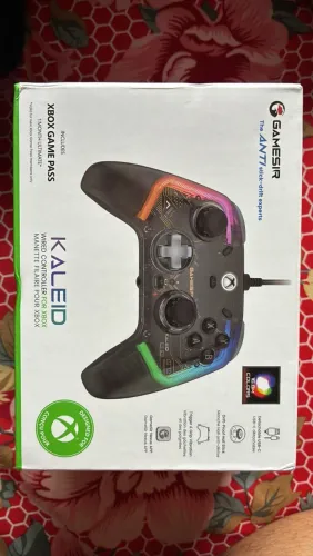 Controle Gamesir Kaleid K1 com Fio para PC Xbox One S/X