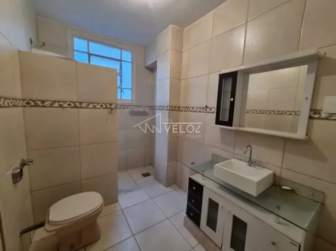 Apartamento : / Residencial / Catete