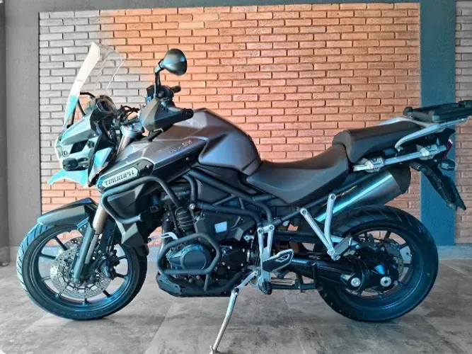 Triumph Tiger Explorer 1200 - Novíssima