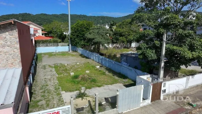 Terreno Córrego Grande 435m²