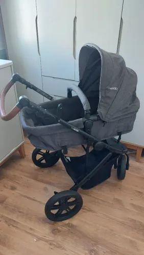 Carrinho de bebê 3 em 1 moderno