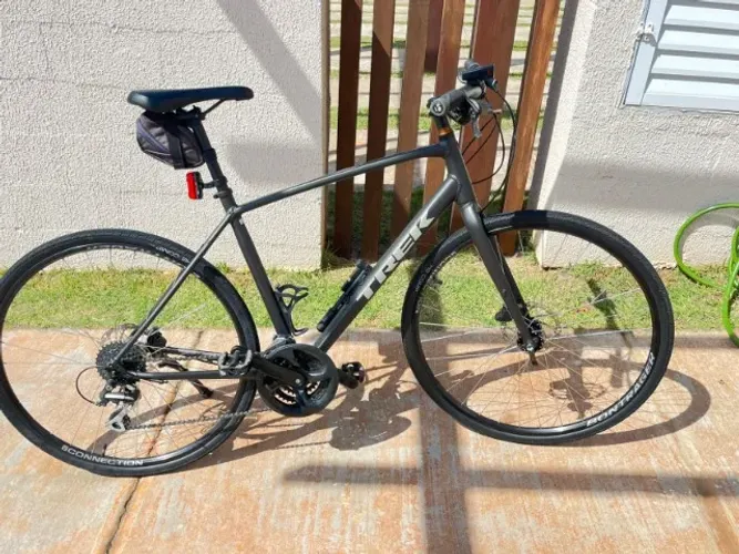 BICICLETA TREK FX2 HIBRIDA 24 VELOCIDADES - TAMANHO G