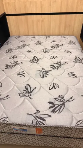 Cama de casal - excelente estado!