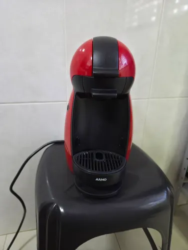 Cafeteira Dolce Gusto Piccolo - Perfeito Estado