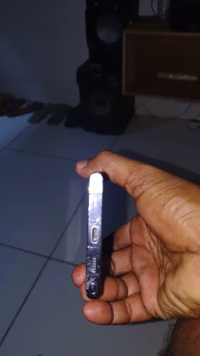 Samsung S22 ULTRA 256gb caiu e a tela parou